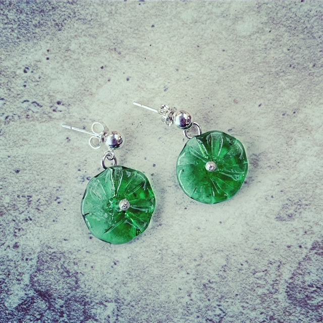 Tanqueray Gin Bottle Studs